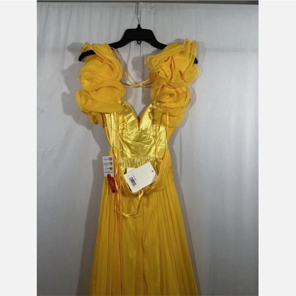 NWT $598‎ Mac Duggal [ 2 ] Ruffle Tiered Cutout Chiffon Gown Sunshin Yellow - Picture 10 of 15